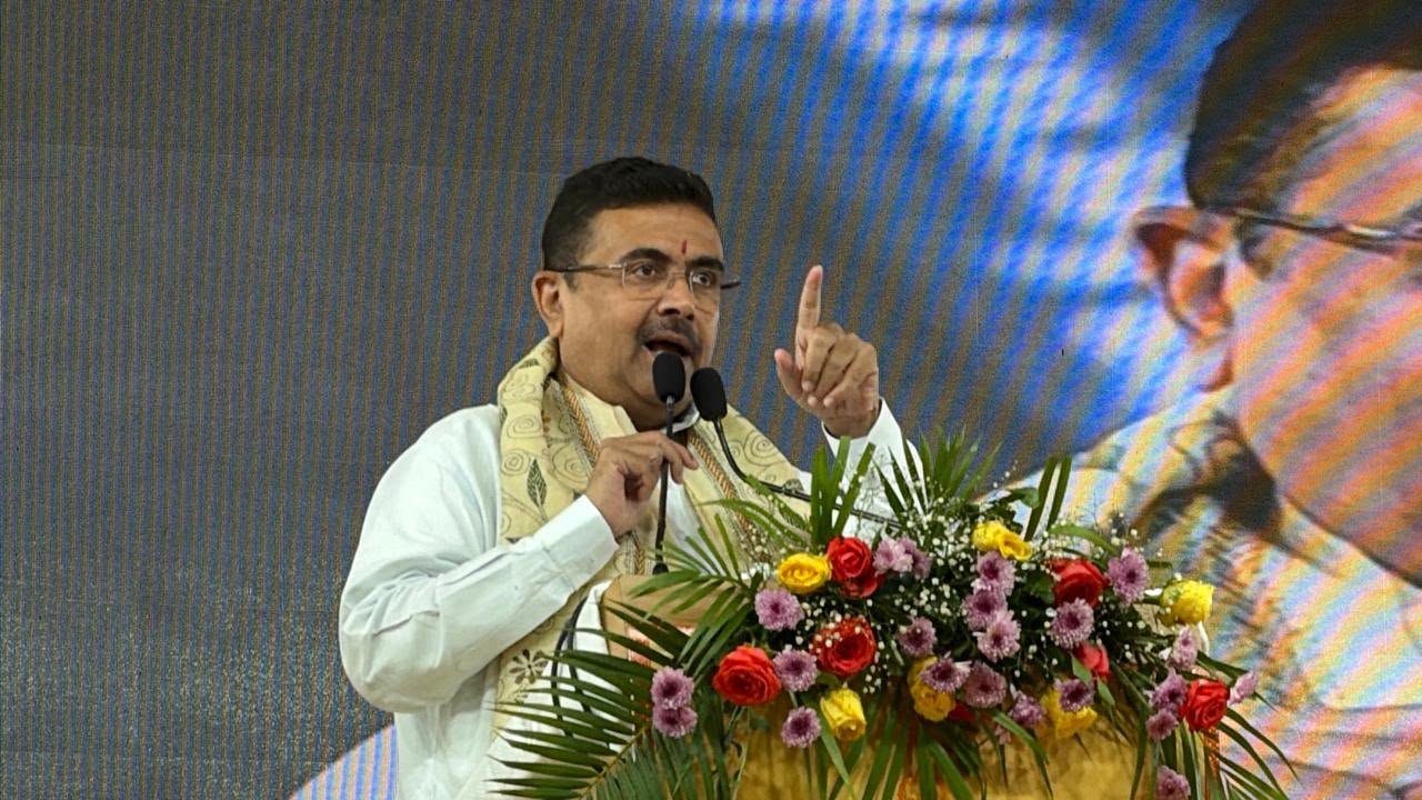 Suvendu Adhikari : '২০২১ সালের নির্বাচনের পরে ও পঞ্চায়েত ভোটে যাঁরা অত্যাচার করেছে তাঁদের বিরুদ্ধে নতুন করে এফআইআর করুন' রায়গঞ্জে দাঁড়িয়ে নির্দেশ মুখ্যমন্ত্রী শুভেন্দু অধিকারীর